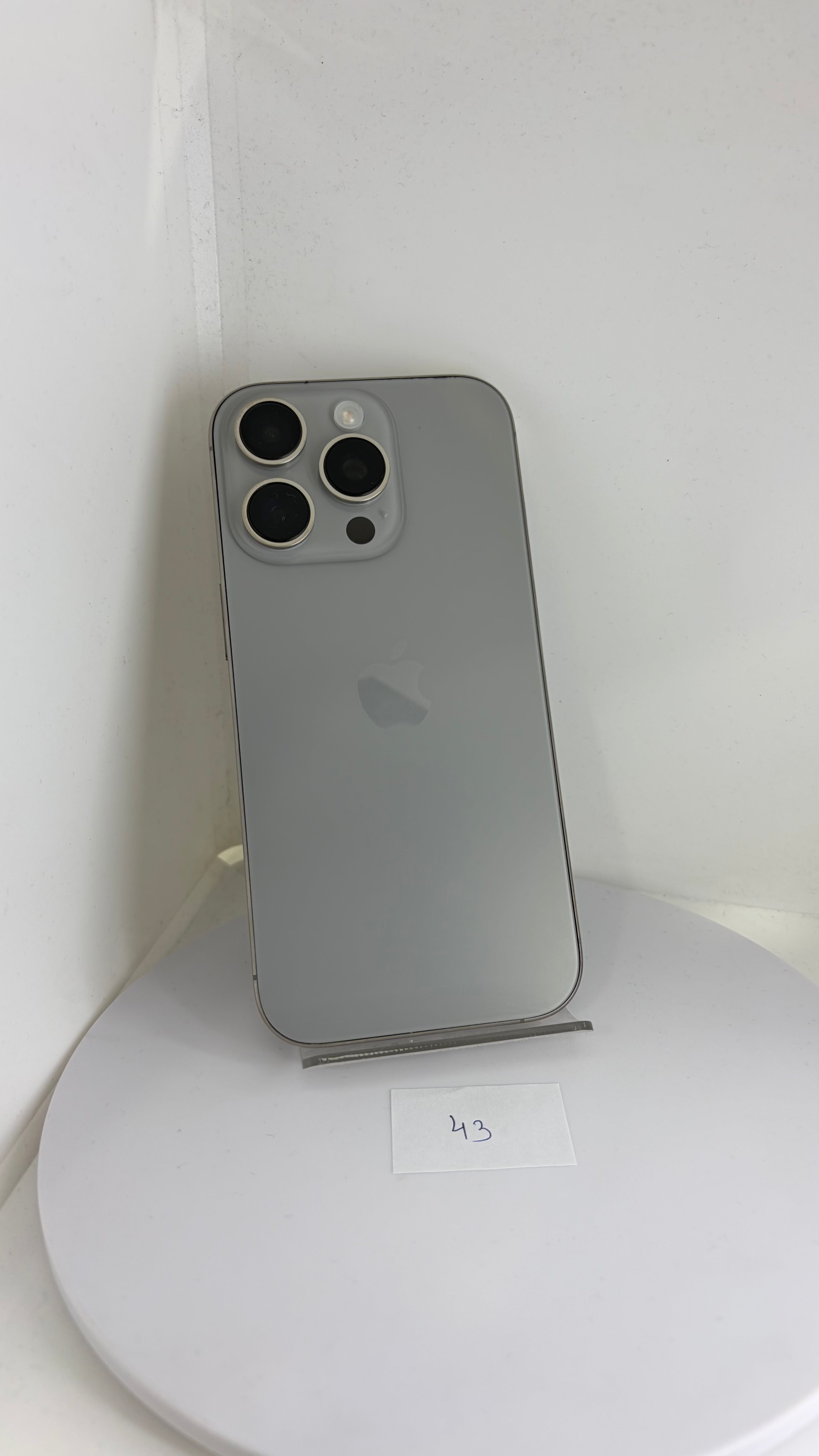 iPhone 16 pro 128GB (No.43) טלפון סלולרי יד 2