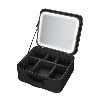 תיק איפור מחולק עם מראה ותאורת לד דגם MCB450 מבית MIRACASE בצבע שחור